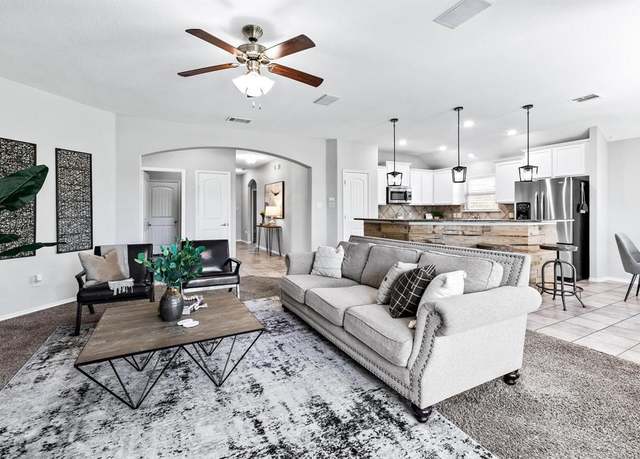 Property at 1809 Lake Pine Dr, Little Elm, TX 75068, 3 beds, 2 baths
