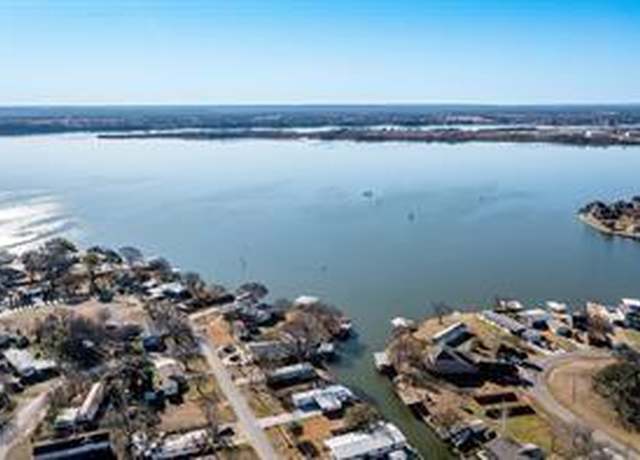 Property at 3905 Montgomery Dr, Granbury, TX 76049