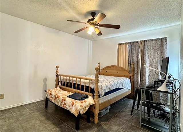 Property at 2604 Glenmore Dr, Mesquite, TX 75150, 3 beds, 2 baths