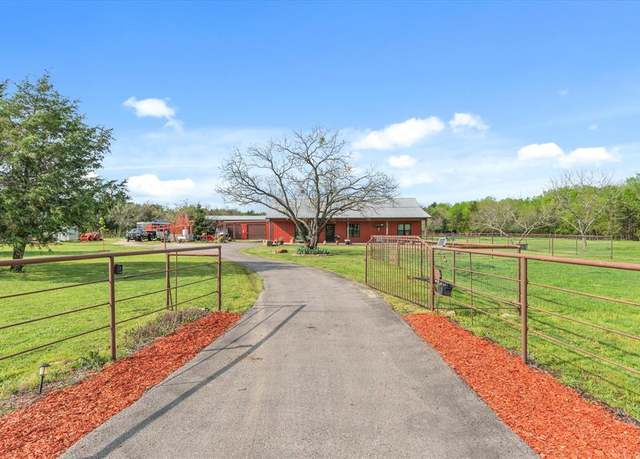 Property at 9292 County Road 346, Terrell, TX 75161, 3 beds, 2 baths