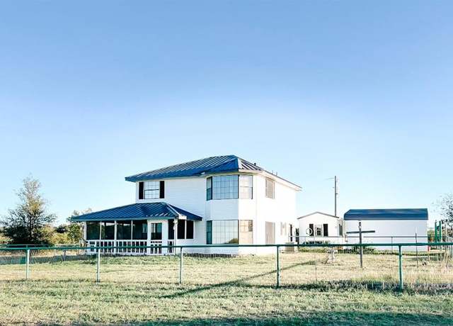 Property at 500 County Road 4820, De Leon, TX 76444, 3 beds, 2.5 baths