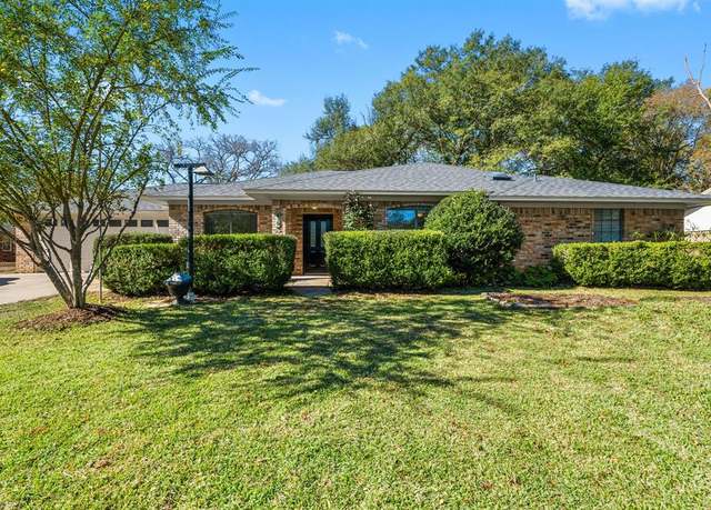 Property at 415 Shande, Whitehouse, TX 75791, 4 beds, 3 baths