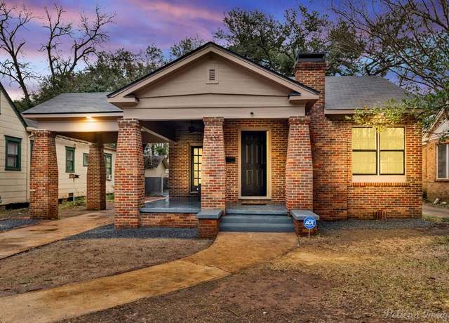 Property at 3435 Broadmoor Blvd, Shreveport, LA 71105, 3 beds, 2 baths