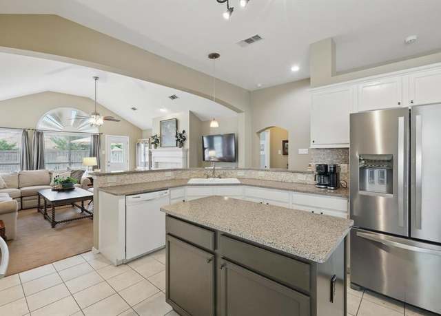 Property at 3002 Alcove Ln, Corinth, TX 76210, 3 beds, 2 baths