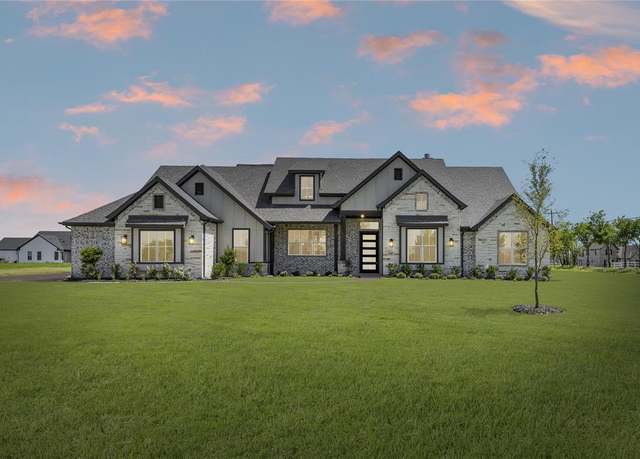 Property at 116 Carly, Van Alstyne, TX 75495, 4 beds, 2.5 baths