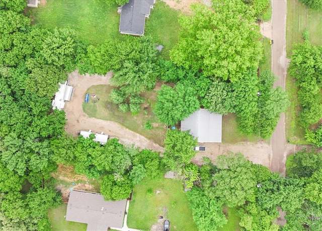 Property at 10705 3rd St, Mansfield, TX 76063, 2 beds, 2 baths