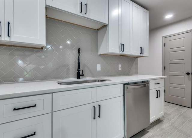 Property at 14 E Mountain Creek Dr #25, Grand Prairie, TX 75052, 3 beds, 2 baths