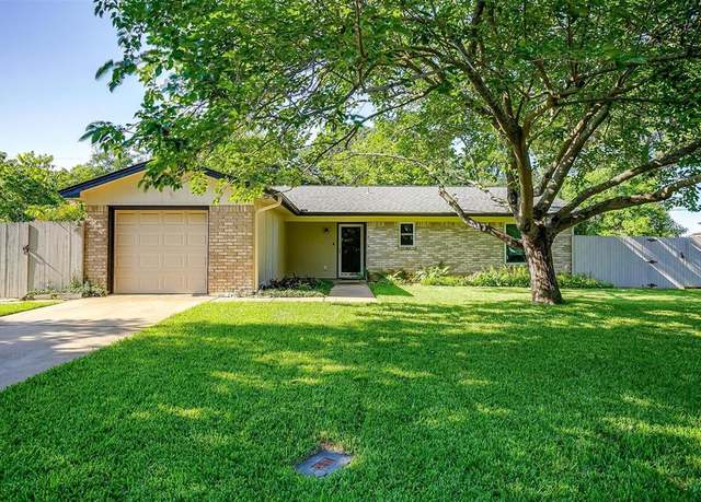 Property at 221 Sierra Dr, Joshua, TX 76058, 3 beds, 1 bath