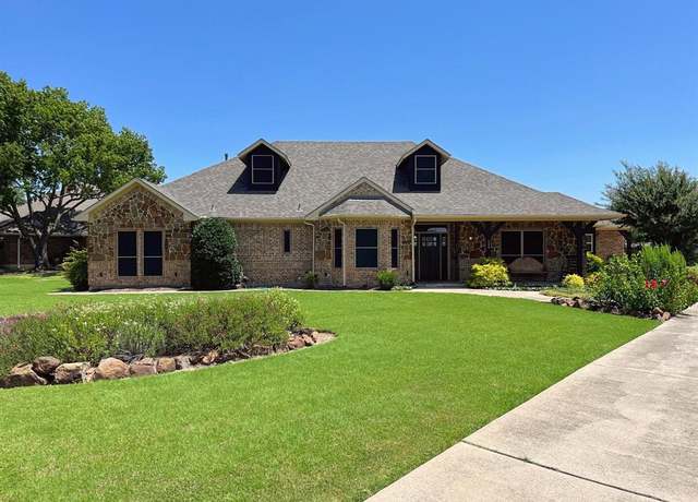 Property at 200 Suntide Dr, Sunnyvale, TX 75182, 4 beds, 3.5 baths