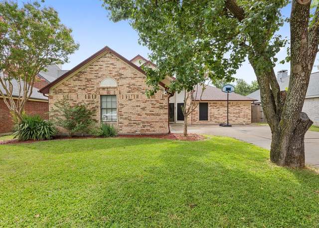 Property at 2509 Cottonwood Dr, Mesquite, TX 75150, 4 beds, 3 baths