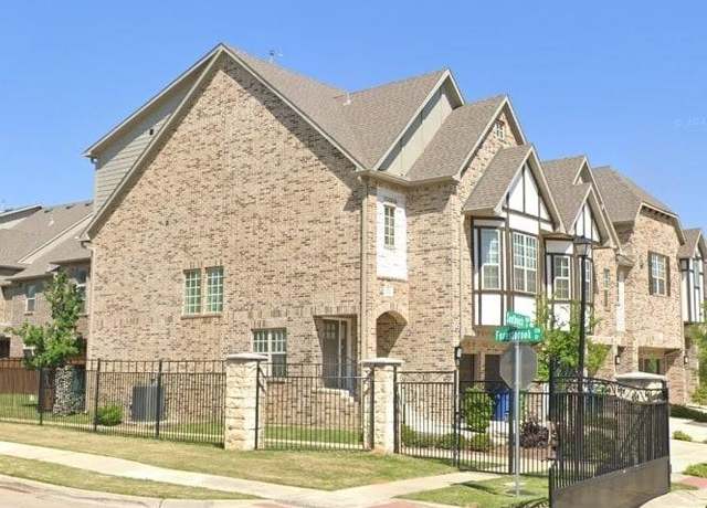 Property at 2317 Southwick Dr, Lewisville, TX 75067, 3 beds, 3 baths