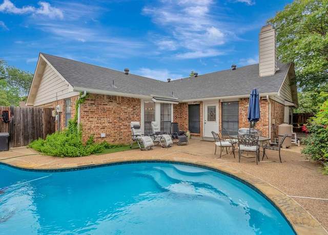 Property at 3909 Commonwealth Dr, Flower Mound, TX 75028, 4 beds, 2 baths