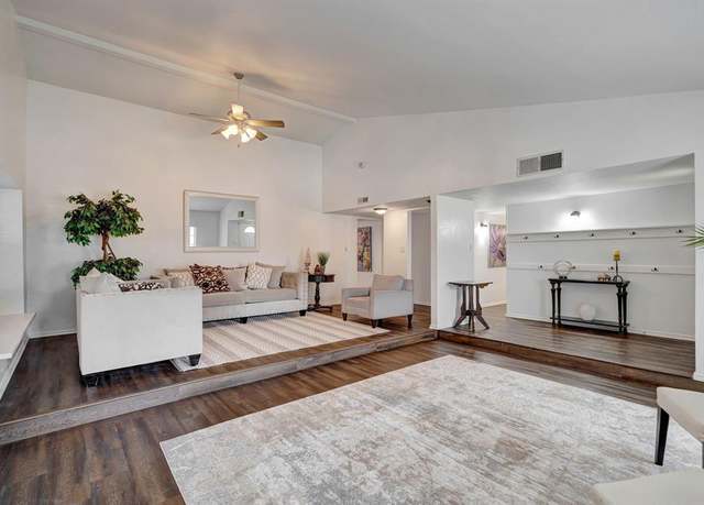 Property at 3909 Commonwealth Dr, Flower Mound, TX 75028, 4 beds, 2 baths