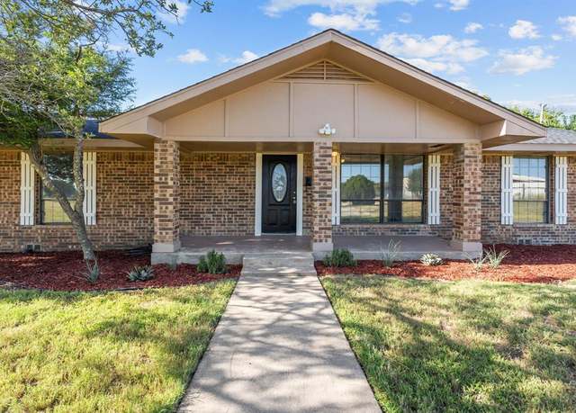 Property at 150 Sandlin Ct, Springtown, TX 76082, 5 beds, 3 baths