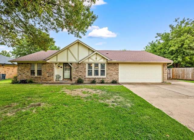 Property at 7108 Bahama Ct, North Richland Hills, TX 76180, 3 beds, 2 baths