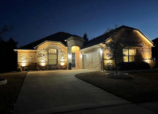 Property at 4022 Spring Grove Rd, Midlothian, TX 76065, 4 beds, 3 baths