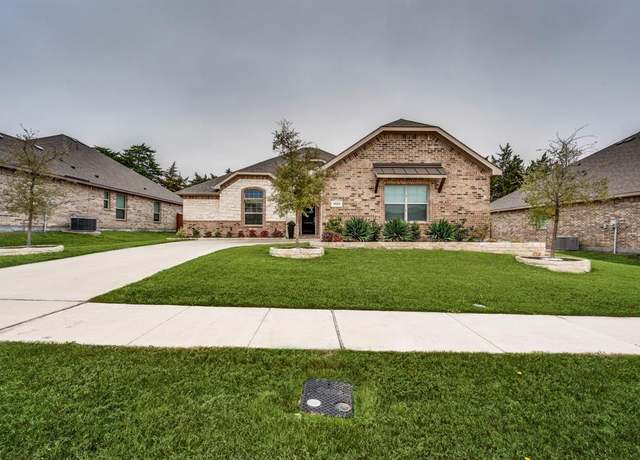 Property at 4022 Spring Grove Rd, Midlothian, TX 76065, 4 beds, 3 baths