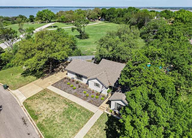 Property at 3805 Westchester Dr, Waco, TX 76710, 3 beds, 2.5 baths