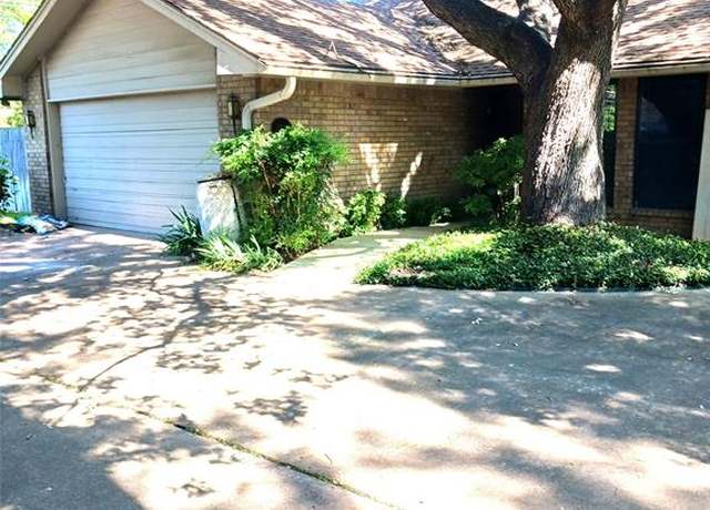 Property at 2435 St Gregory St, Arlington, TX 76013, 2 beds, 2 baths