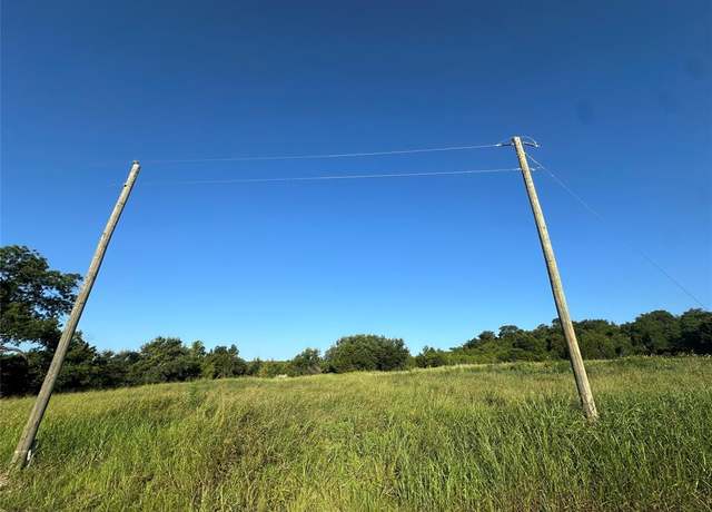 Property at 8448 Hollandbush Ct, Cleburne, TX 76033
