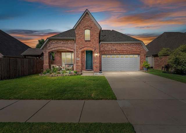 Property at 5609 Brookside Dr, Denton, TX 76226, 3 beds, 4 baths