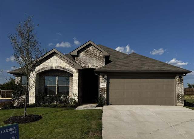 Property at 808 Misty Ln, Cleburne, TX 76033, 3 beds, 2 baths