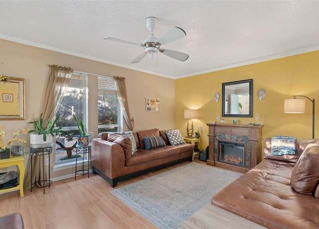 Property at 5082 Matilda St #220, Dallas, TX 75206, 2 beds, 2 baths