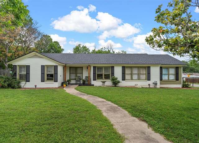Property at 3801 Fort Ave, Waco, TX 76710, 3 beds, 2 baths