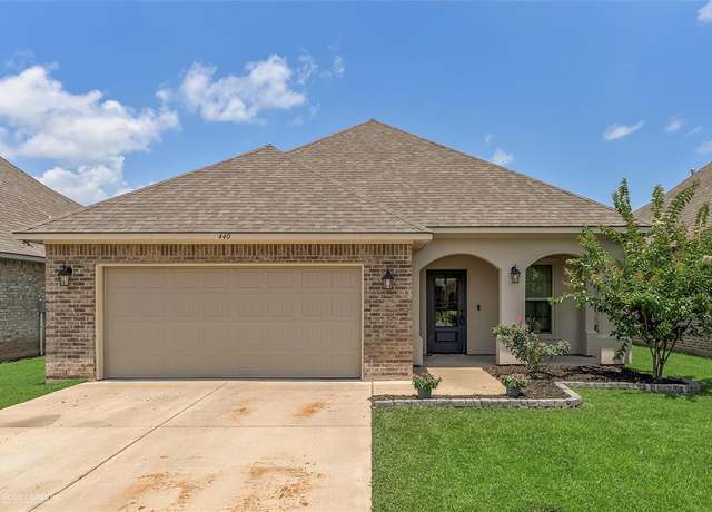 Property at 440 Mangrove Ln, Bossier City, LA 71111, 3 beds, 2 baths