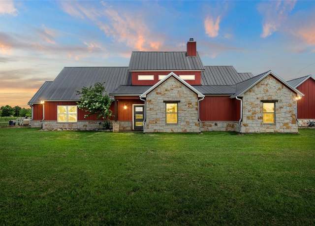 Property at 295 Wilbanks Dr, Waco, TX 76705, 4 beds, 3.5 baths