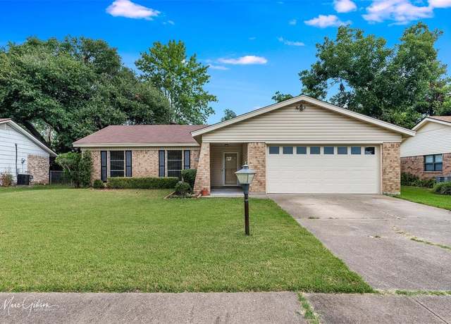 Property at 414 Wellington Ct, Shreveport, LA 71115, 4 beds, 2 baths