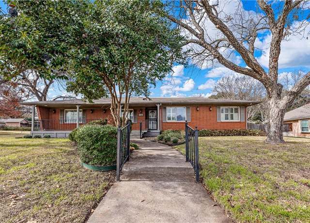 Property at 2300 Starr Dr, Waco, TX 76710, 3 beds, 2 baths