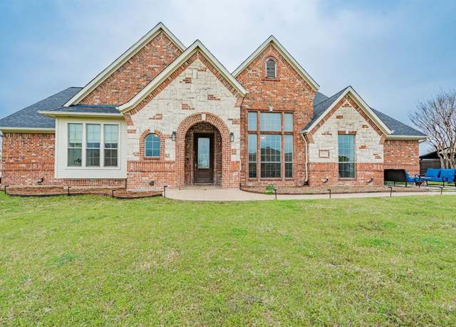 Property at 12155 Saint Patricks Dr, Talty, TX 75126, 4 beds, 3 baths