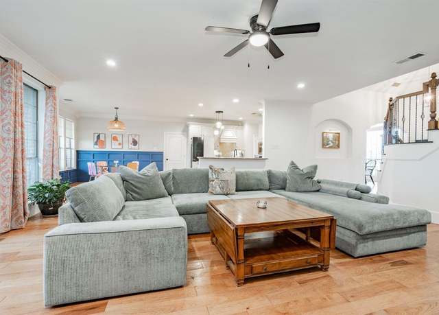 Property at 12155 Saint Patricks Dr, Talty, TX 75126, 4 beds, 3 baths