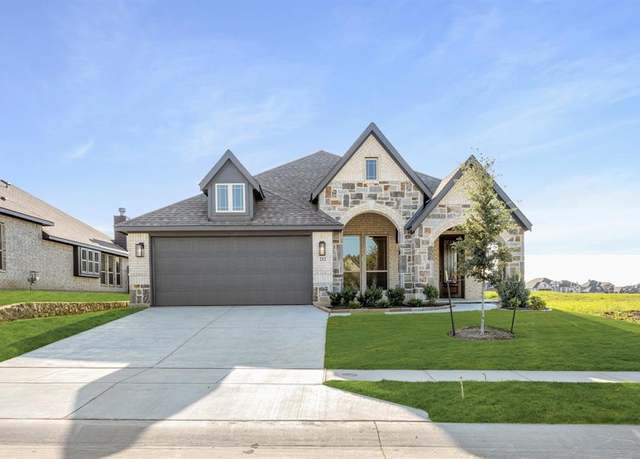 Property at 212 Shawnee Trl, Alvarado, TX 76009, 3 beds, 2 baths