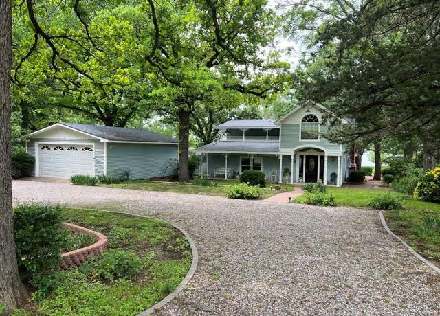 Property at 7844 Vinca Cir, Fort Worth, TX 76135, 4 beds, 2 baths
