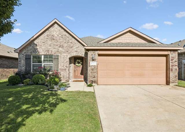 Property at 4717 Homelands Way, Fort Worth, TX 76135, 4 beds, 2 baths