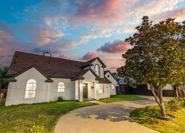 Property at 3304 Inwood Rd, Dallas, TX 75235, 4 beds, 2.5 baths