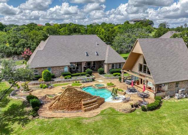Property at 115 Autumn Springs Ct, Weatherford, TX 76087, 3 beds, 3.5 baths