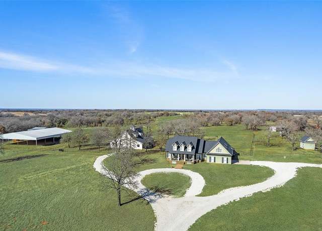 Property at 1501 Cabaniss Ln, Weatherford, TX 76088, 3 beds, 3 baths