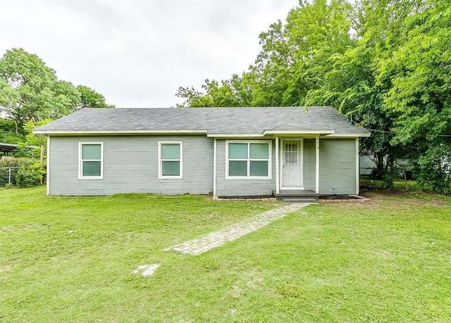 Property at 4424 Christine St, Fort Worth, TX 76114, 3 beds, 2 baths