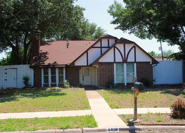 Property at 2416 Majestic Dr, Plano, TX 75074, 3 beds, 2 baths