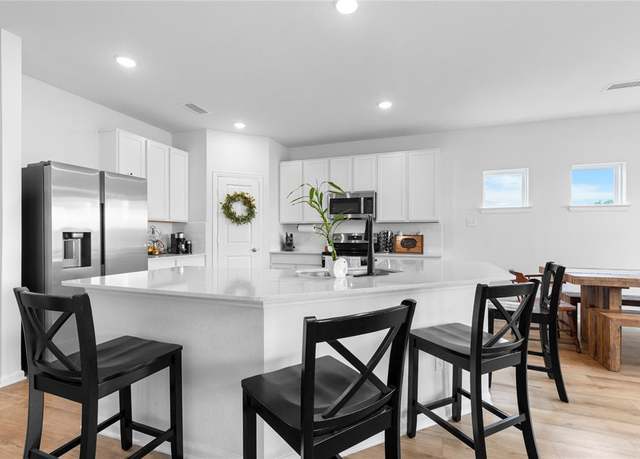 Property at 2939 Peony Dr, Sherman, TX 75092, 3 beds, 2 baths