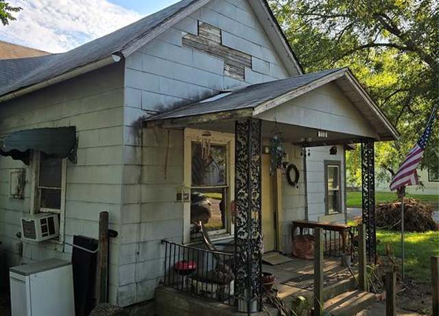 Property at 330 W Texas St, Denison, TX 75020, 2 beds, 1 bath