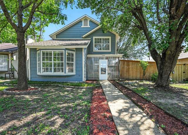 Property at 2108 Chatham Square Ct, Dallas, TX 75227, 3 beds, 2.5 baths