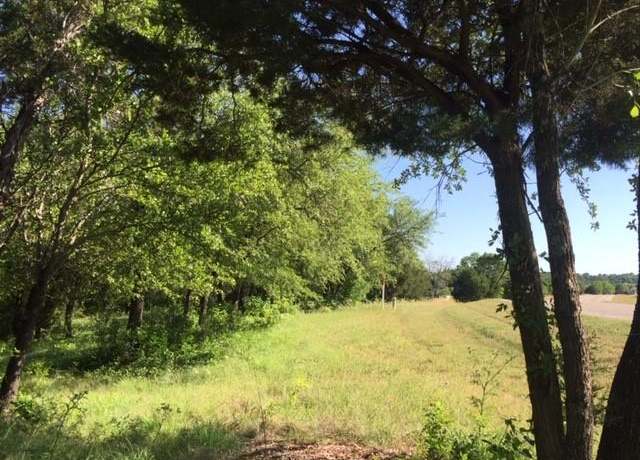 Property at 8513 Retreat Blvd, Cleburne, TX 76033