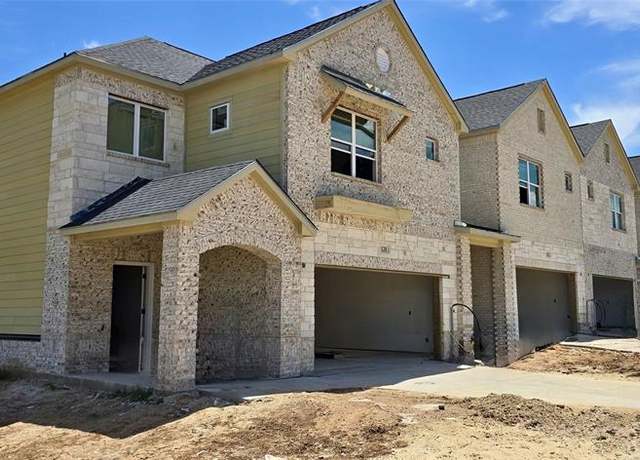 Property at 124 Homes Dr, Grand Prairie, TX 75050, 3 beds, 2.5 baths