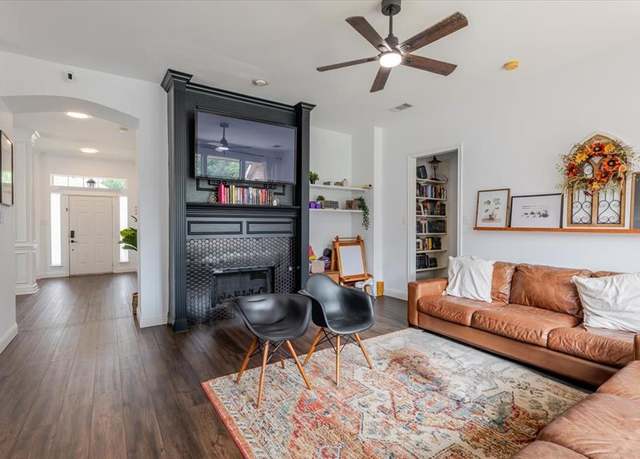 Property at 2209 Swallow Ln, Lewisville, TX 75077, 3 beds, 2 baths