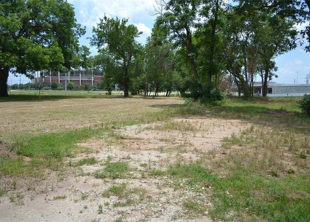 Property at 815 East Plum St, Waco, TX 76704