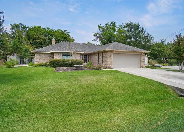 Property at 642 Half Moon Way, Runaway Bay, TX 76426, 3 beds, 2 baths